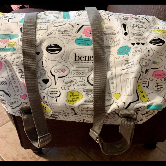 Benefit Backpack - Picture 3 of 6